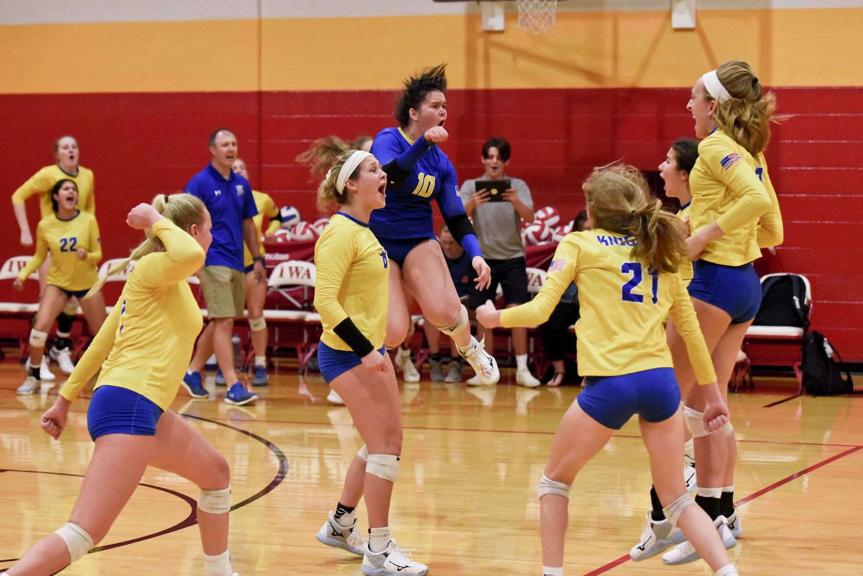 Borgia at Incarnate Word girls volleyball